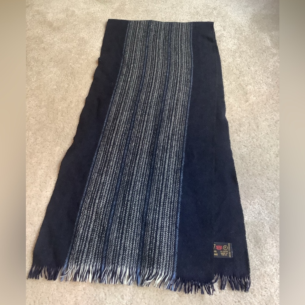St Michael Pure new wool scarf.  Made in the UK. Navy